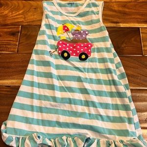 Girl’s beach appliqué dress. Size 4/5.